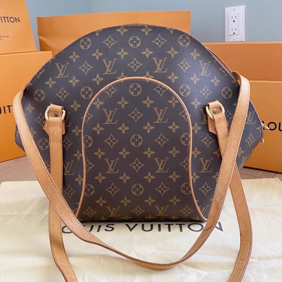 Louis Vuitton Handbags - ♥️ECLIPSE GM♥️Authentic Louis Vuitton Shoulder Bag